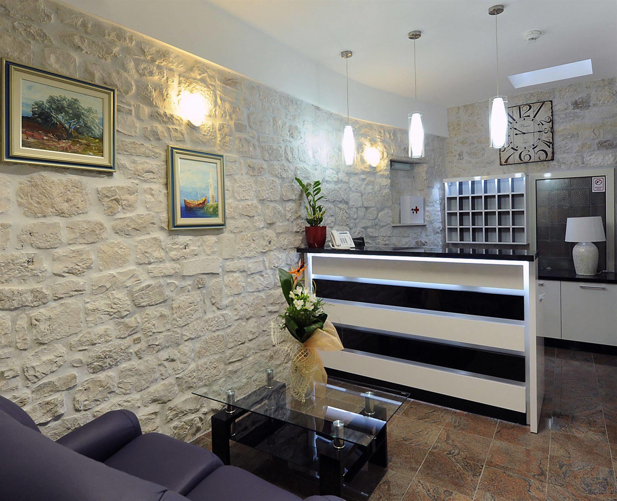 Hotel Monika Trogir Dış mekan fotoğraf